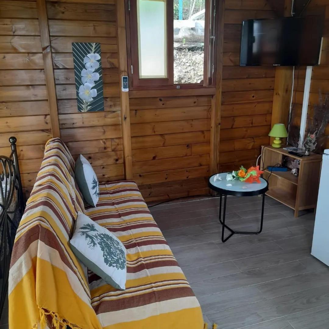 Gite De Germaine Sainte-Anne  Extérieur photo
