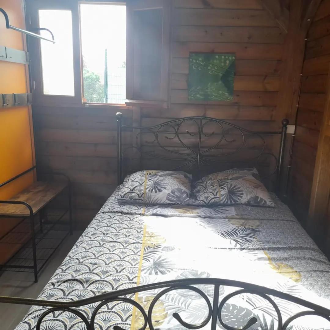 Gite De Germaine Sainte-Anne  Extérieur photo