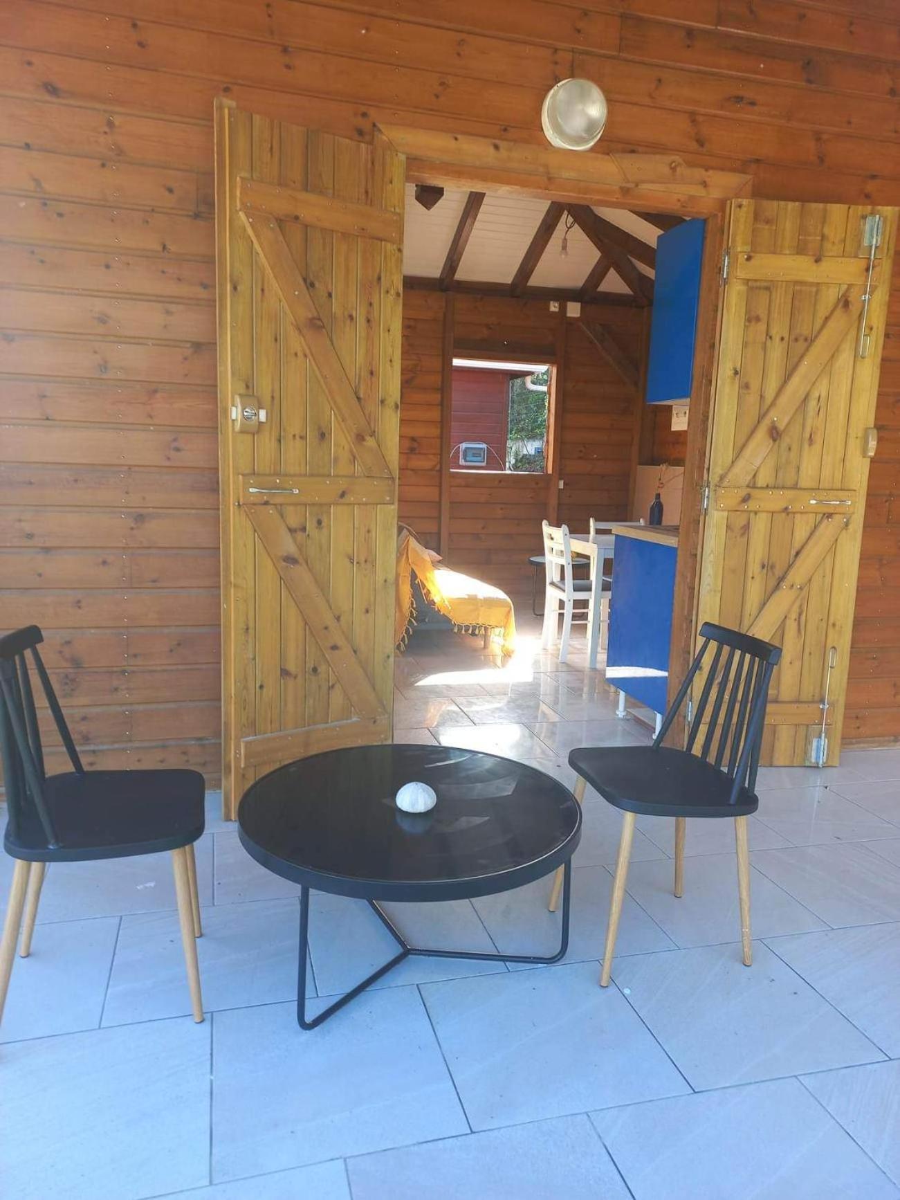 Gite De Germaine Sainte-Anne  Extérieur photo