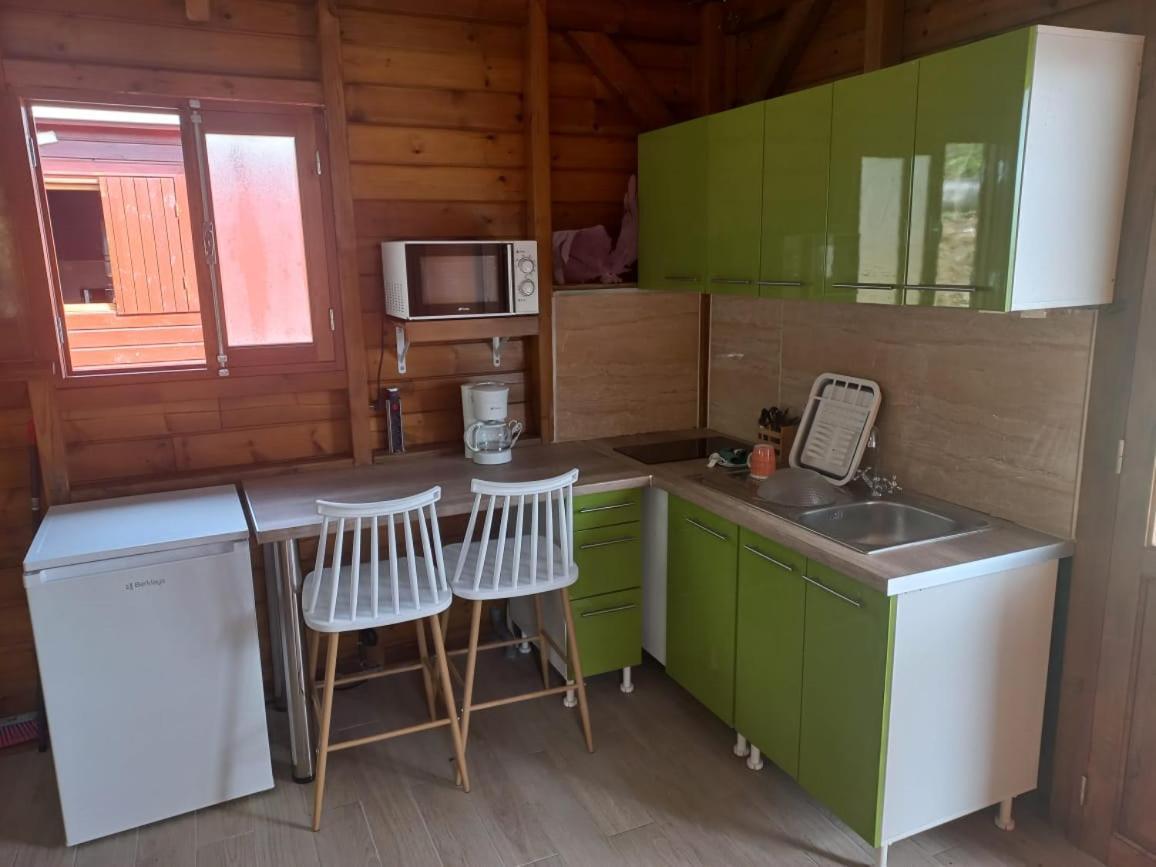 Gite De Germaine Sainte-Anne  Extérieur photo